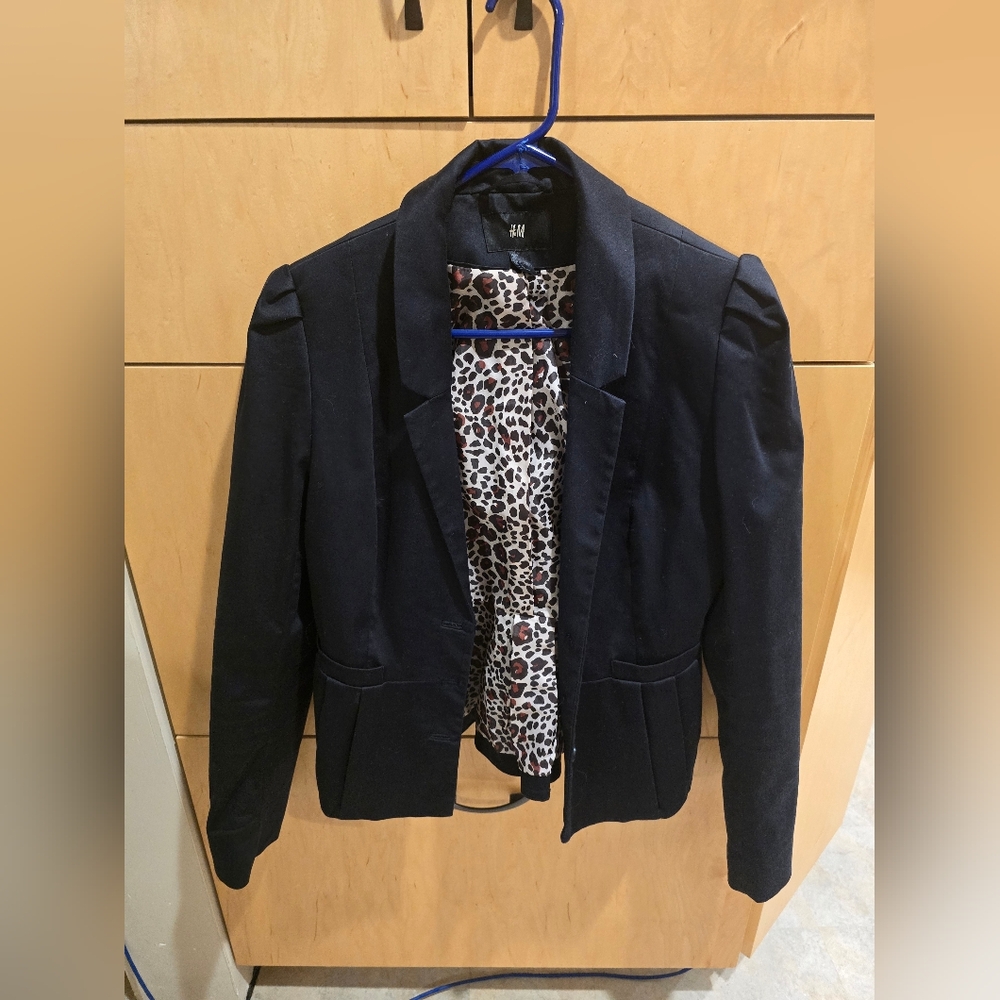 H&M Black Women's Blazer size 10